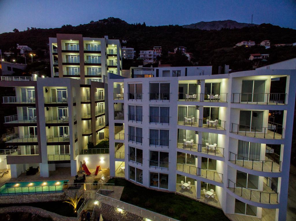 Nautilus Apartments Dobra Voda Exterior photo